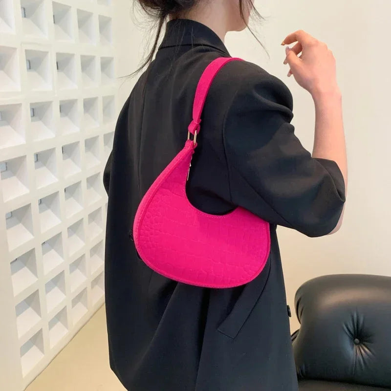 Retro Leisure Women's Handbag Pure Felt Fashion Underarm Bag Senior Design Women Shoulder Bag Designer Solid Color Dumplings Bag