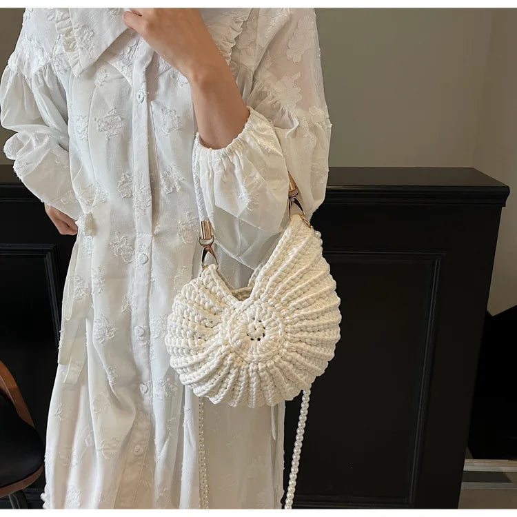 Creative Conch Shaped Crochet Women Shoulde Bags Funny Cute Pearls Chains Handmade Weave Crossbody Bag Novelty Small Handbags