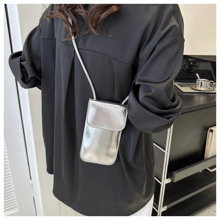 New Fashion Gold Silver Glossy Mini Bag Casual Versatile Shoulder Crossbody Bag for Women Outdoor Portable Mobile Phone Bag