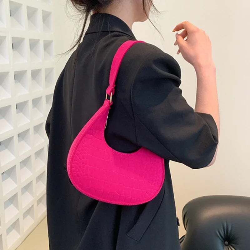 Retro Leisure Women's Handbag Pure Felt Fashion Underarm Bag Senior Design Women Shoulder Bag Designer Solid Color Dumplings Bag
