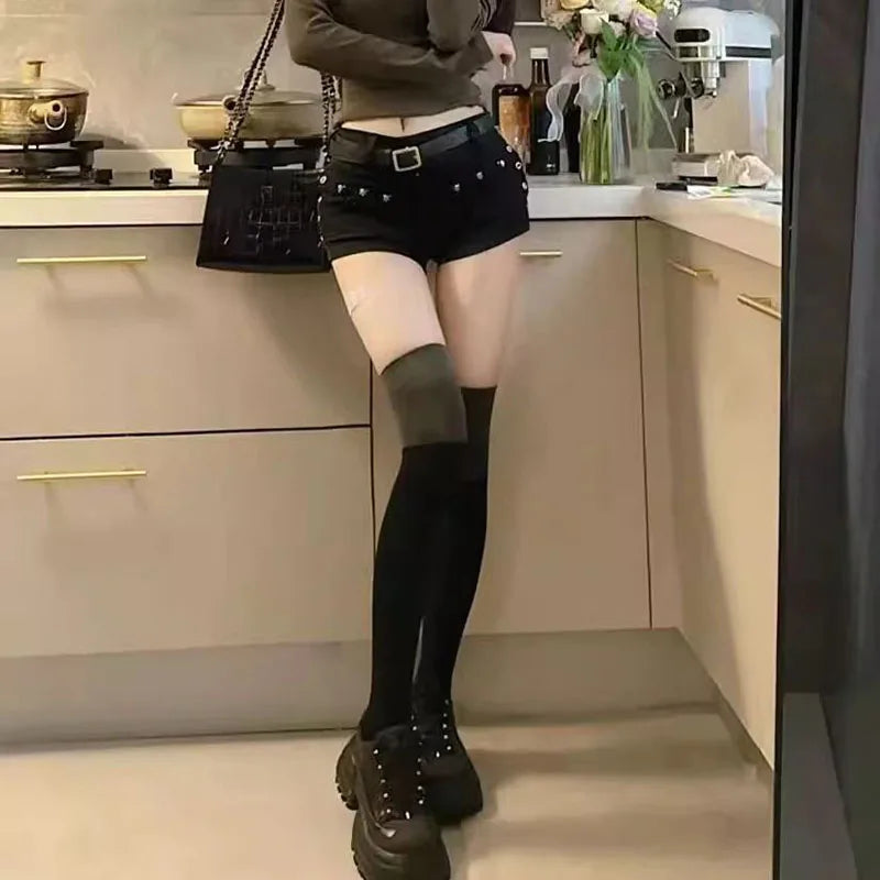 Black Sexy Jean Shorts Woman Punk Gothic Popular Denim Super Shorts Female Korean Fashion Slin Fit Hot Short Pants