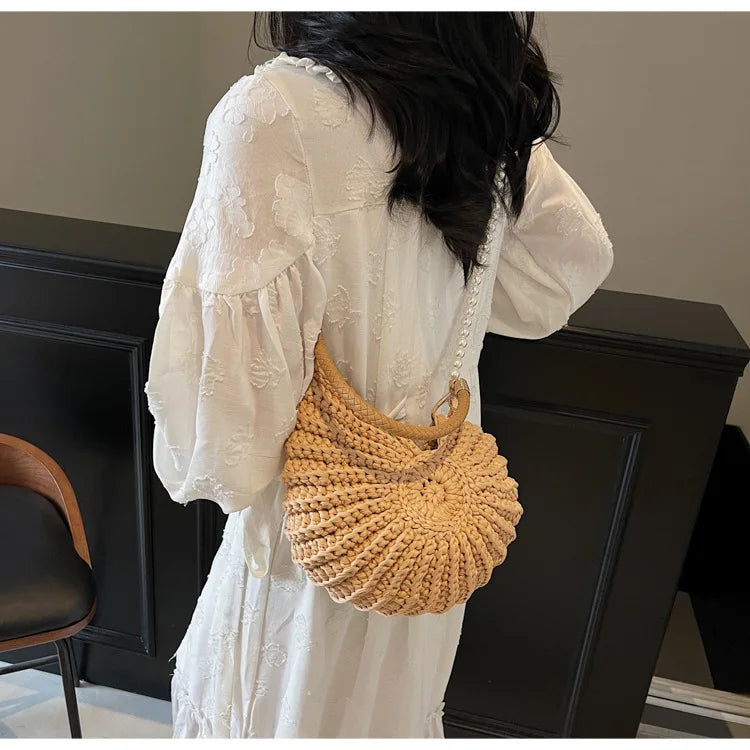 Creative Conch Shaped Crochet Women Shoulde Bags Funny Cute Pearls Chains Handmade Weave Crossbody Bag Novelty Small Handbags