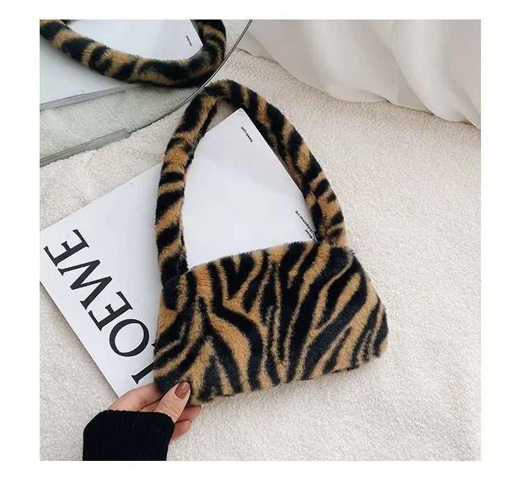 New Fluffy Totes Soft Plush Shoulder Underarm Bag Solid Color Purse Autumn Winter Handbag Women Lady Fashion Storage Pouch