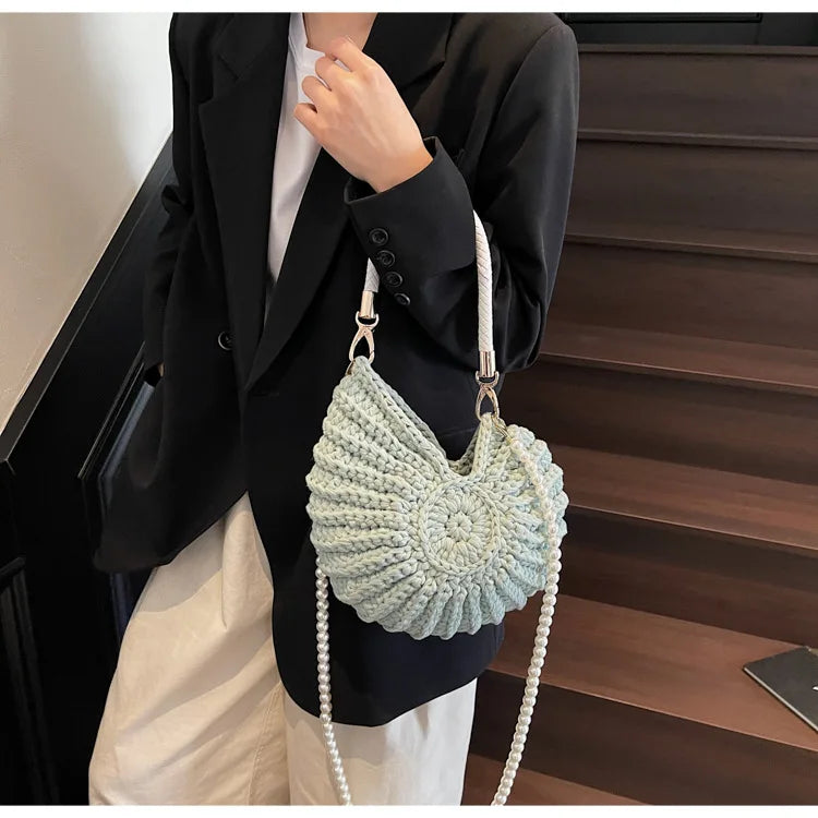 Creative Conch Shaped Crochet Women Shoulde Bags Funny Cute Pearls Chains Handmade Weave Crossbody Bag Novelty Small Handbags