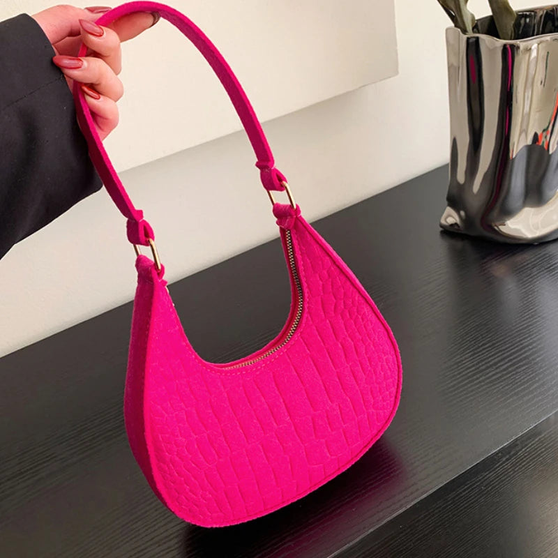 Retro Leisure Women's Handbag Pure Felt Fashion Underarm Bag Senior Design Women Shoulder Bag Designer Solid Color Dumplings Bag