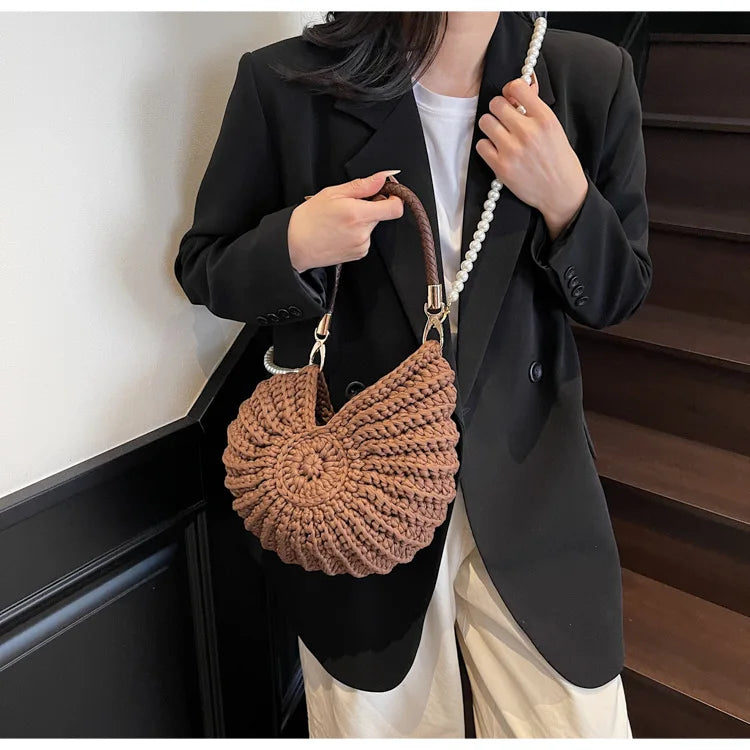 Creative Conch Shaped Crochet Women Shoulde Bags Funny Cute Pearls Chains Handmade Weave Crossbody Bag Novelty Small Handbags