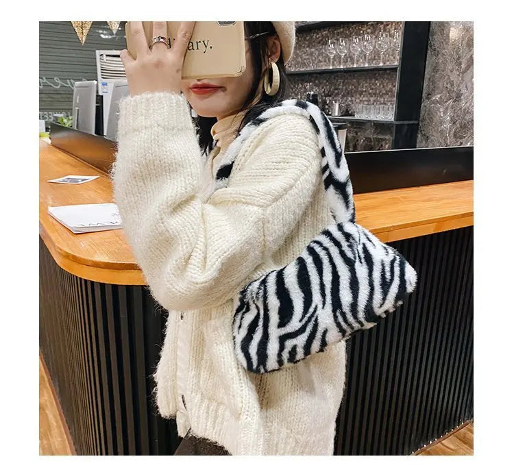 New Fluffy Totes Soft Plush Shoulder Underarm Bag Solid Color Purse Autumn Winter Handbag Women Lady Fashion Storage Pouch