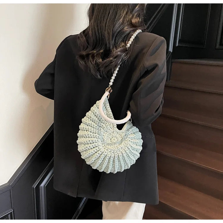 Creative Conch Shaped Crochet Women Shoulde Bags Funny Cute Pearls Chains Handmade Weave Crossbody Bag Novelty Small Handbags