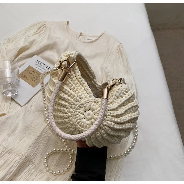 Creative Conch Shaped Crochet Women Shoulde Bags Funny Cute Pearls Chains Handmade Weave Crossbody Bag Novelty Small Handbags